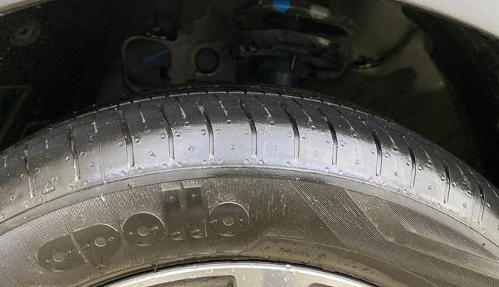 2025 Hyundai Verna SX(O) 1.5 MPI IVT , Petrol, Automatic, 5,455 km, Left Front Tyre Tread