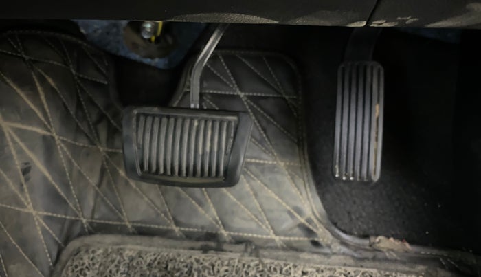 2025 Hyundai Verna SX(O) 1.5 MPI IVT , Petrol, Automatic, 5,455 km, Pedals