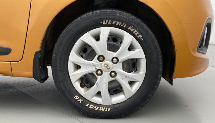 2014 Hyundai Grand i10 SPORTZ 1.2 KAPPA VTVT, Petrol, Manual, 75,370 km, Right Front Wheel