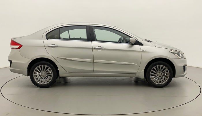 2015 Maruti Ciaz ZXI+, Petrol, Manual, 1,08,958 km, Right Side View