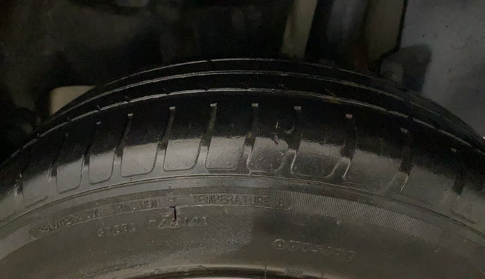 2020 Maruti Swift VXI, Petrol, Manual, 35,335 km, Left Rear Tyre Tread