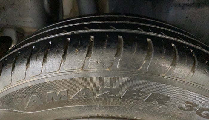 2020 Maruti Swift VXI, Petrol, Manual, 35,335 km, Right Rear Tyre Tread