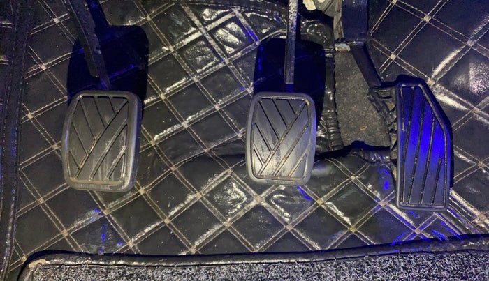 2020 Maruti Swift VXI, Petrol, Manual, 35,335 km, Pedals