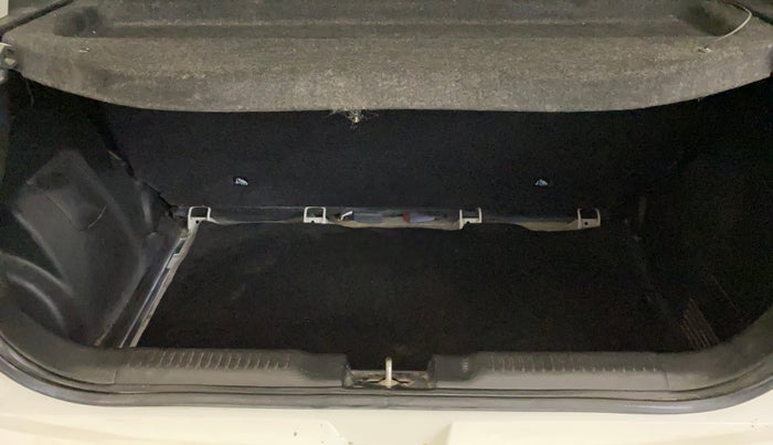 2020 Maruti Swift VXI, Petrol, Manual, 35,335 km, Boot Inside