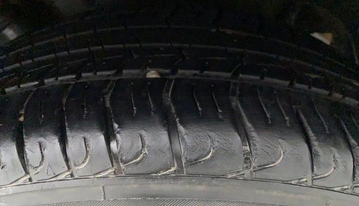 2015 Hyundai Creta SX PLUS 1.6 PETROL, Petrol, Manual, 65,655 km, Left Front Tyre Tread
