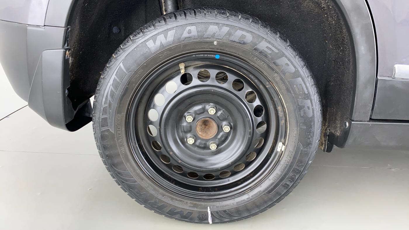 2016 Maruti Vitara Brezza VDI, Diesel, Manual, 38,247 km, Right Rear Wheel