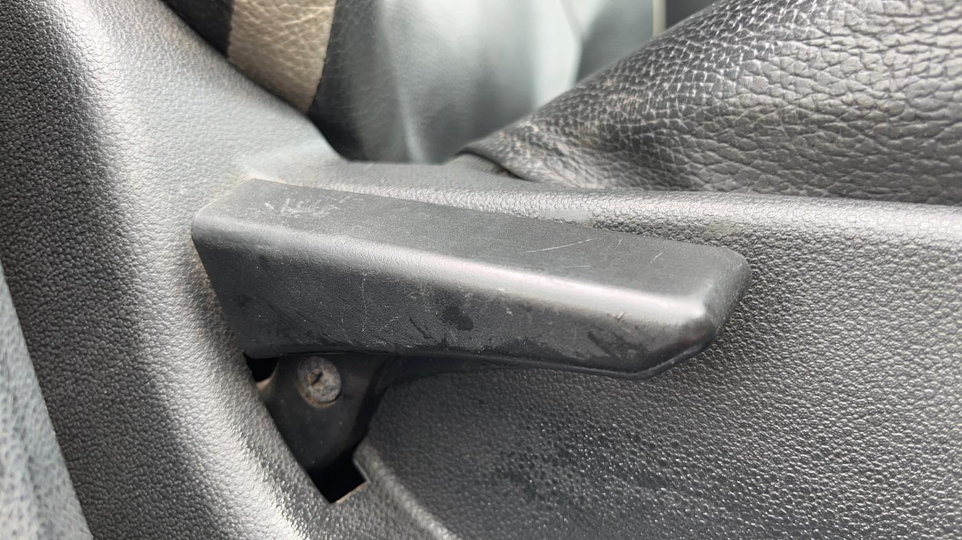 2018 Tata Tiago XT PETROL, Petrol, Manual, 66,030 km, Driver Side Adjustment Panel