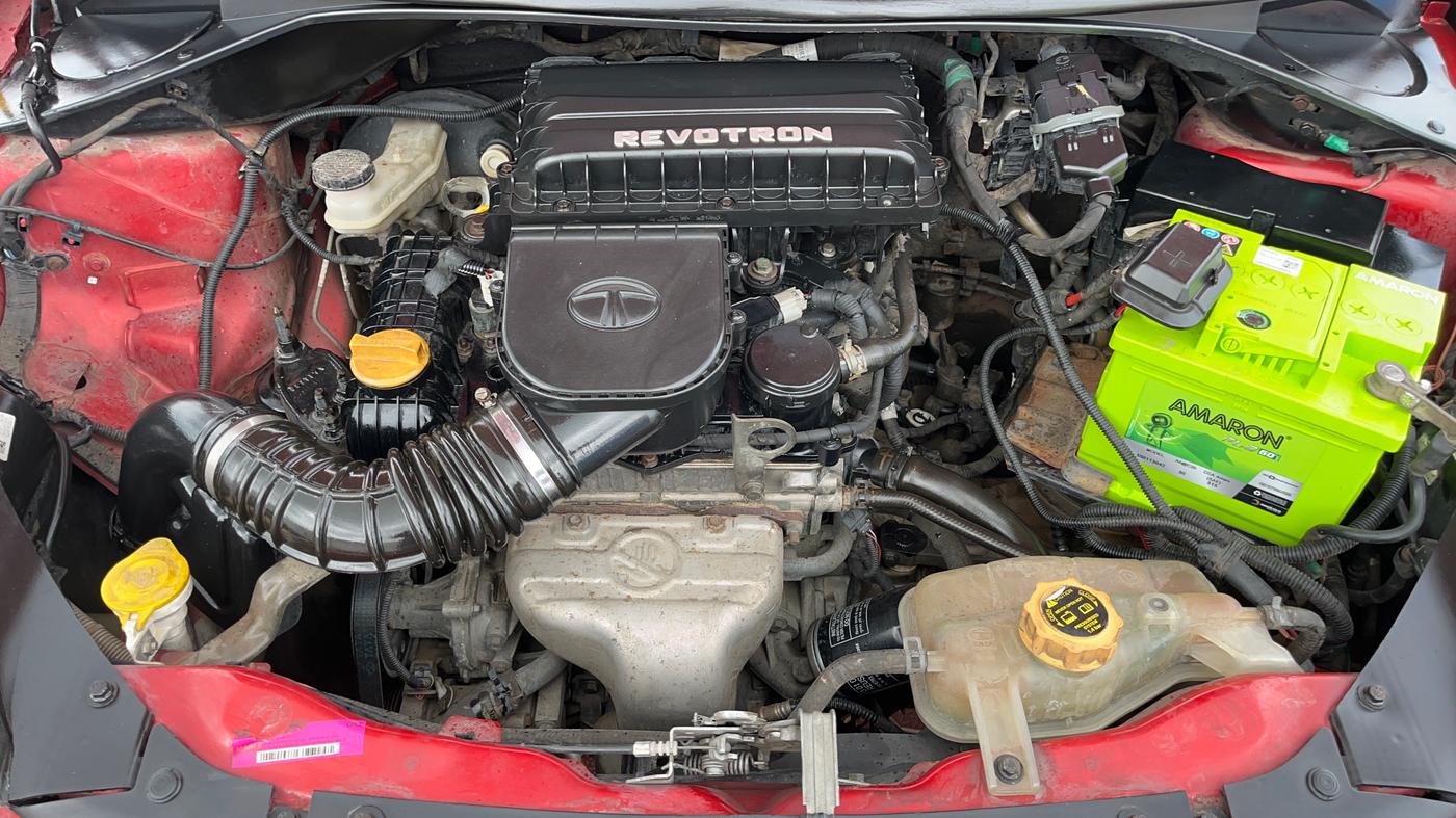 2018 Tata Tiago XT PETROL, Petrol, Manual, 66,030 km, Engine View