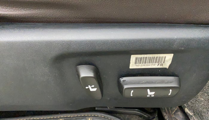 2019 Toyota Fortuner 2.8 4X2 MT, Diesel, Manual, 94,062 km, Gear Lever