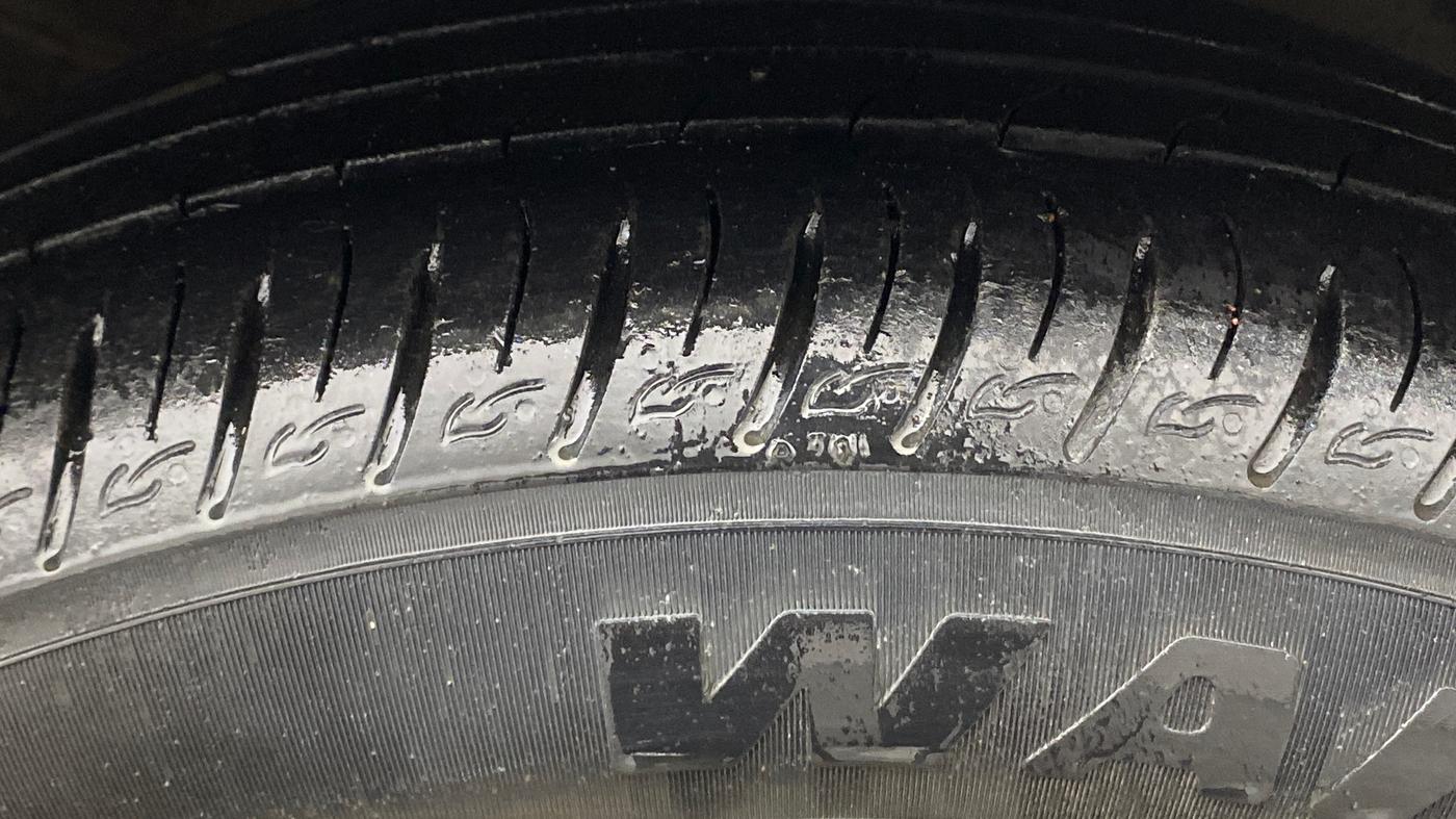 2021 KIA SONET GTX PLUS 1.0 IMT, Petrol, Manual, 46,906 km, Right Front Tyre Tread