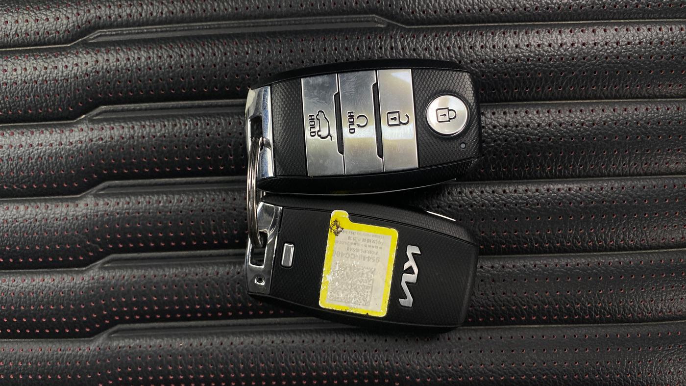 2021 KIA SONET GTX PLUS 1.0 IMT, Petrol, Manual, 46,906 km, Key Close Up