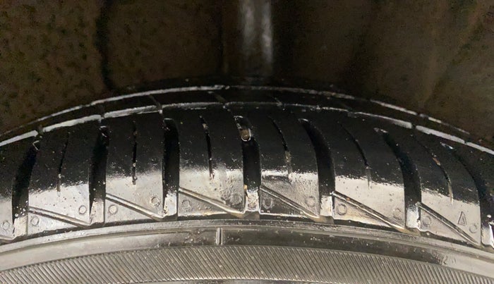 2022 Hyundai GRAND I10 NIOS SPORTZ 1.2 KAPPA VTVT CNG, CNG, Manual, 36,984 km, Left Rear Tyre Tread