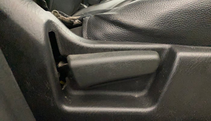 2022 Maruti Alto VXI PLUS, Petrol, Manual, 90,709 km, Driver Side Adjustment Panel