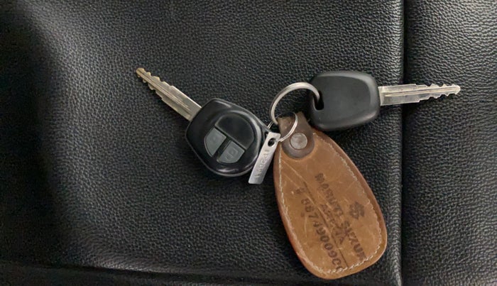 2022 Maruti Alto VXI PLUS, Petrol, Manual, 90,709 km, Key Close Up