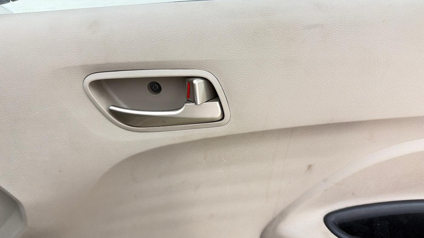 2019 Hyundai NEW SANTRO MAGNA, Petrol, Manual, 74,645 km, Driver Side Door Panels Control