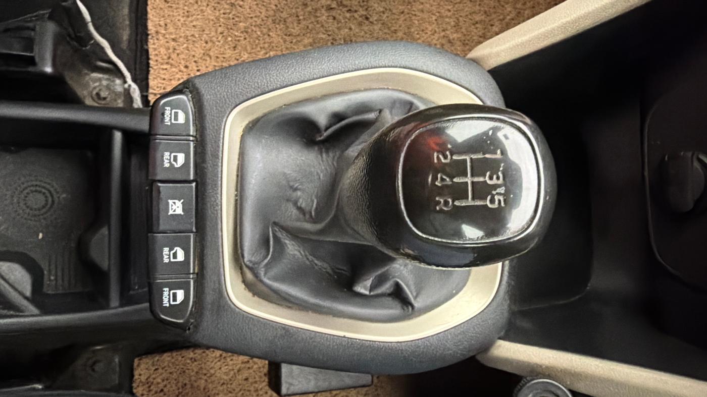 2019 Hyundai NEW SANTRO MAGNA, Petrol, Manual, 74,645 km, Gear Lever