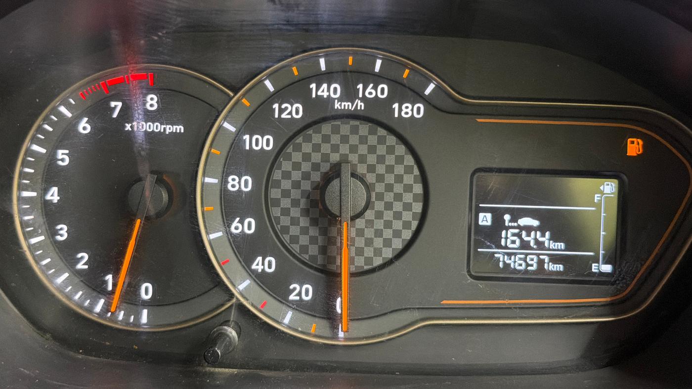 2019 Hyundai NEW SANTRO MAGNA, Petrol, Manual, 74,645 km, Odometer Image