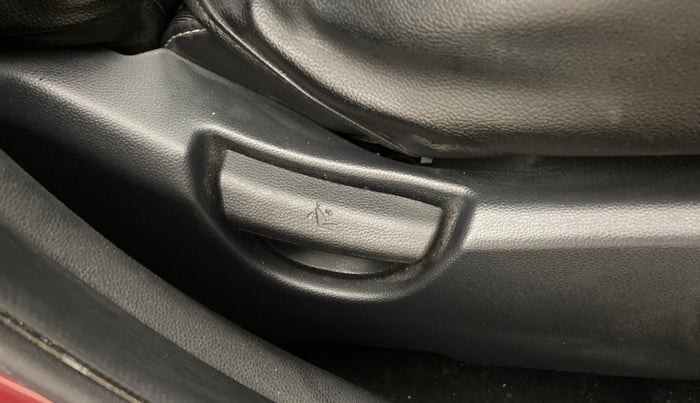 2015 Hyundai Grand i10 ASTA AT 1.2 KAPPA VTVT, Petrol, Automatic, 65,548 km, Driver Side Adjustment Panel