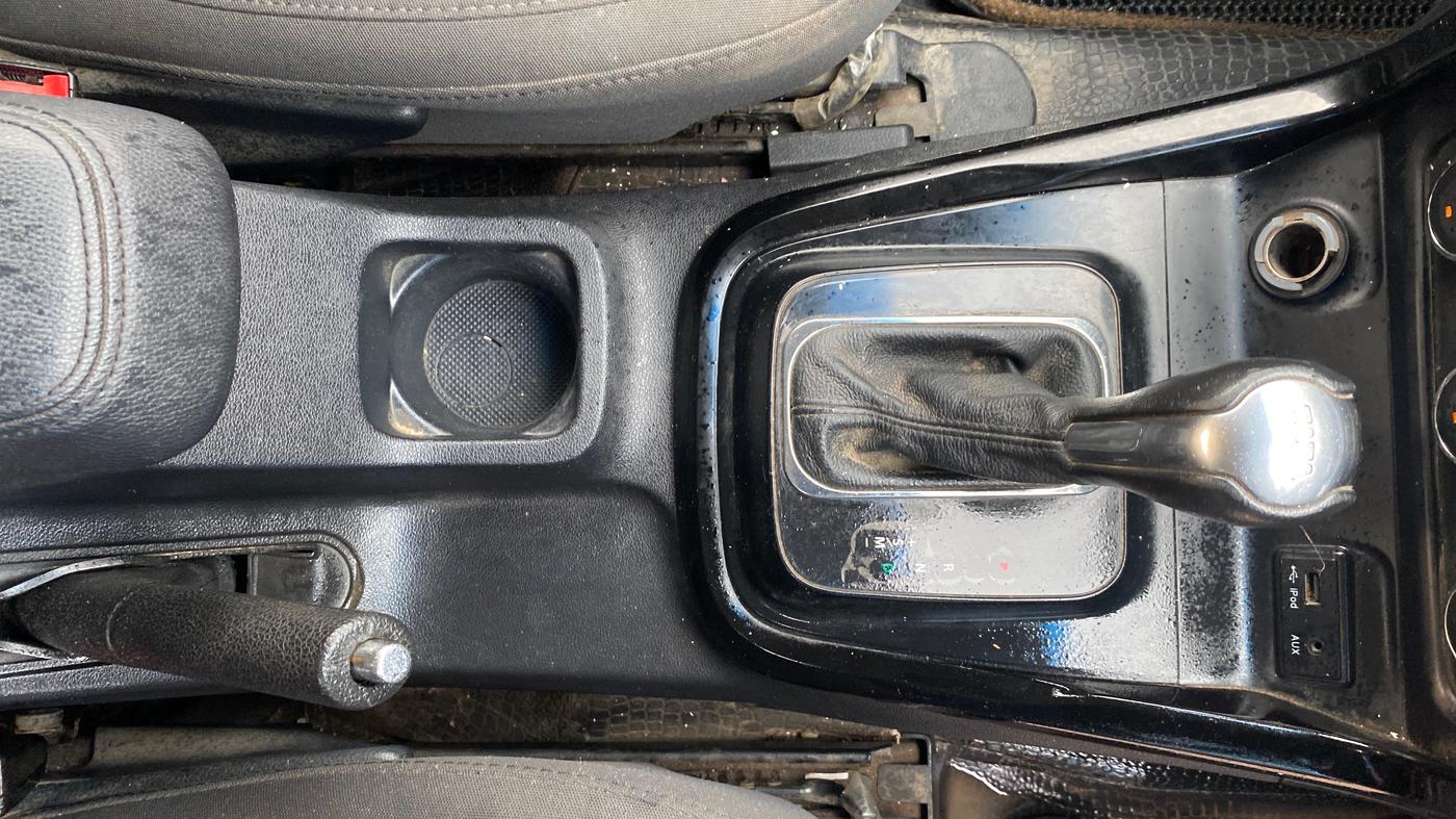 2018 Tata Hexa XMA 4X2 7 STR, Diesel, Automatic, 86,335 km, Gear Lever