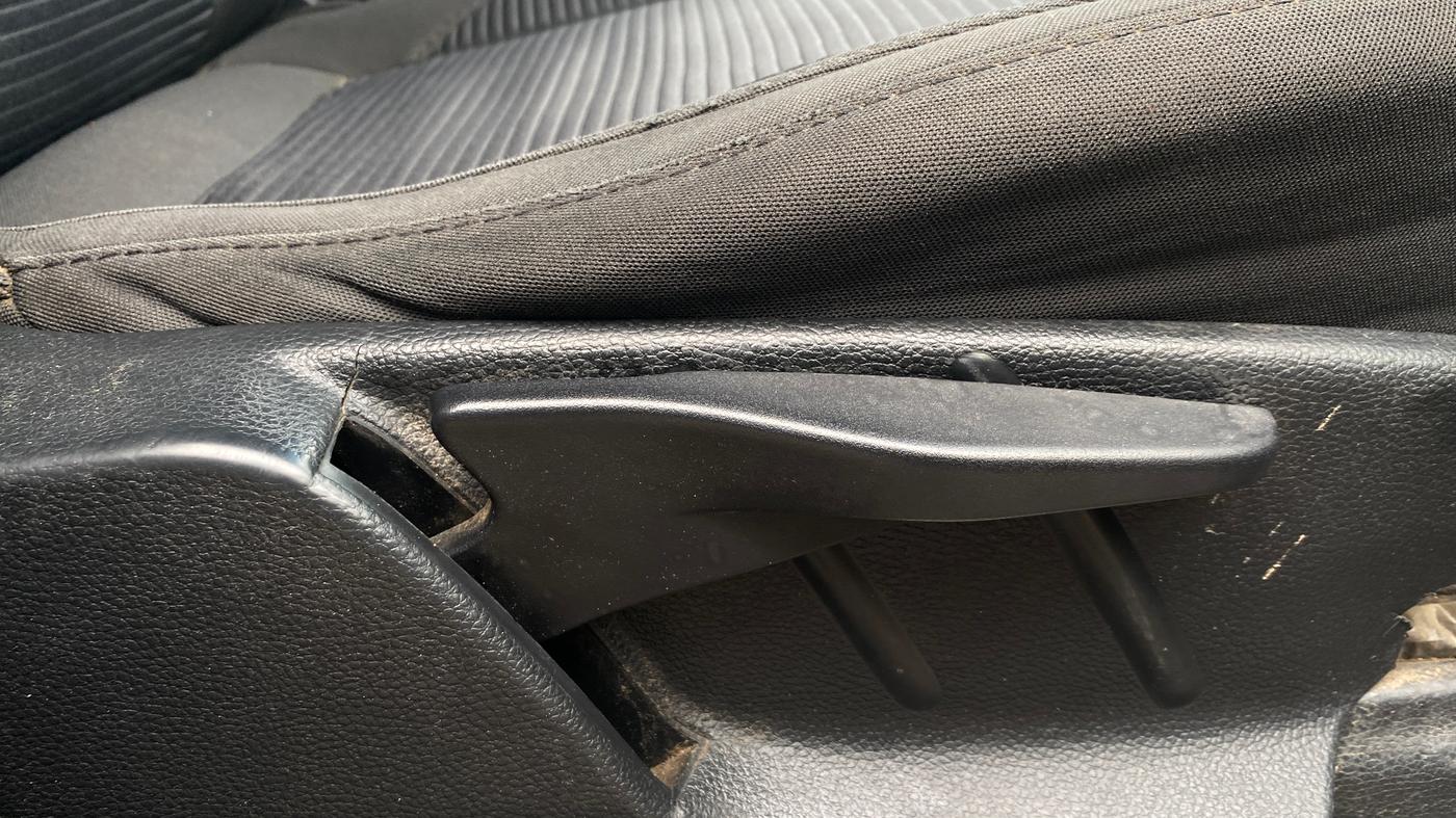 2018 Tata Hexa XMA 4X2 7 STR, Diesel, Automatic, 86,335 km, Driver Side Adjustment Panel