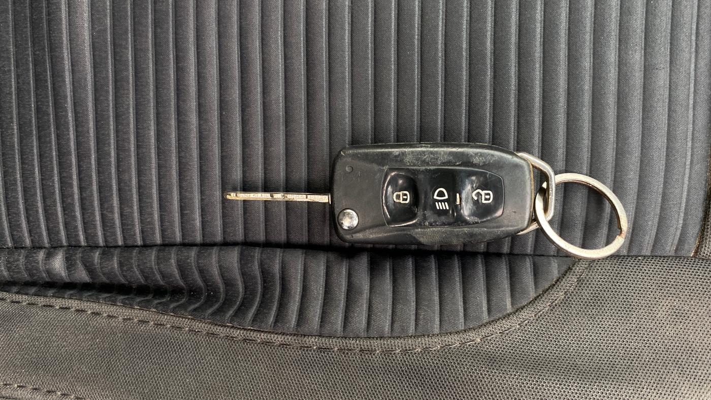 2018 Tata Hexa XMA 4X2 7 STR, Diesel, Automatic, 86,335 km, Key Close Up