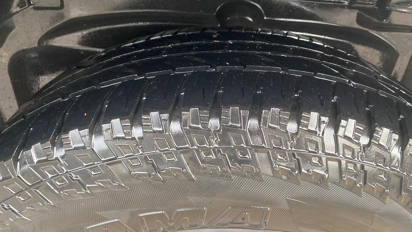 2018 Tata Hexa XMA 4X2 7 STR, Diesel, Automatic, 86,335 km, Left Rear Tyre Tread