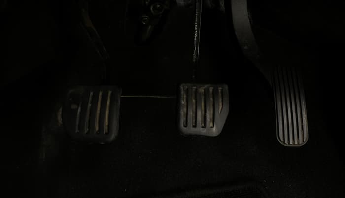 2019 Tata Harrier XZ 2.0L, Diesel, Manual, 77,785 km, Pedals