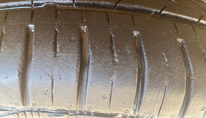 2015 Hyundai Grand i10 ASTA AT 1.2 KAPPA VTVT, Petrol, Automatic, 56,860 km, Right Front Tyre Tread