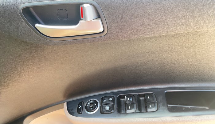 2015 Hyundai Grand i10 ASTA AT 1.2 KAPPA VTVT, Petrol, Automatic, 56,860 km, Driver Side Door Panels Control