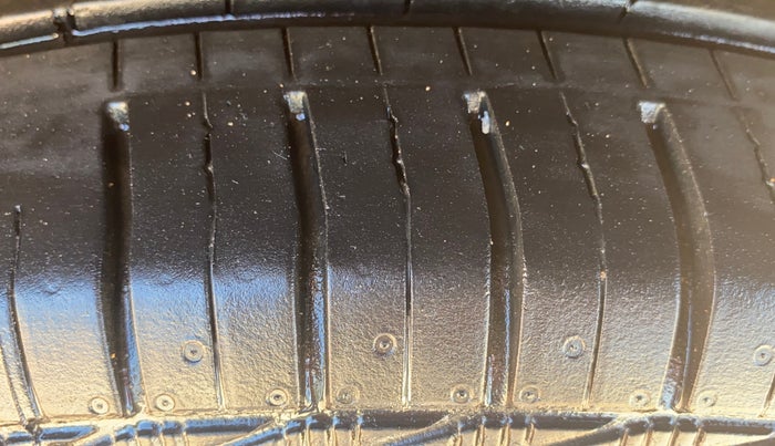 2015 Hyundai Grand i10 ASTA AT 1.2 KAPPA VTVT, Petrol, Automatic, 56,860 km, Left Rear Tyre Tread