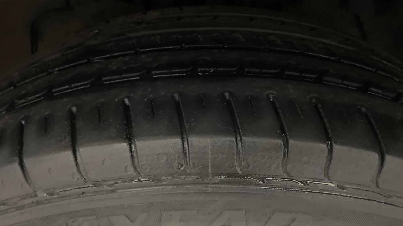 2022 Tata NEXON XM PLUS SUNROOF PETROL, Petrol, Manual, 22,633 km, Left Front Tyre Tread