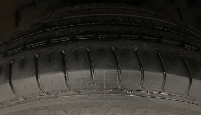 2022 Tata NEXON XM PLUS SUNROOF PETROL, Petrol, Manual, 22,616 km, Left Front Tyre Tread