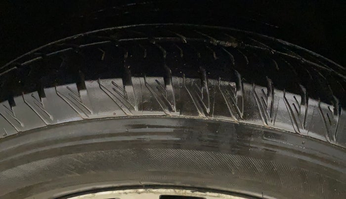 2014 Hyundai Santa Fe 4 WD AT, Diesel, Automatic, 72,593 km, Left Front Tyre Tread