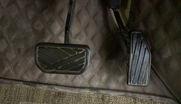 2019 Maruti Ertiga ZXI AT SHVS, Petrol, Automatic, 29,074 km, Pedals