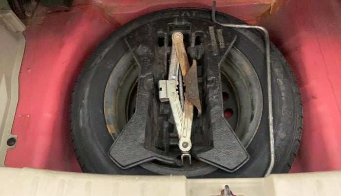 2018 Maruti Celerio VXI, Petrol, Manual, 68,987 km, Dicky (Boot door) - Tool missing