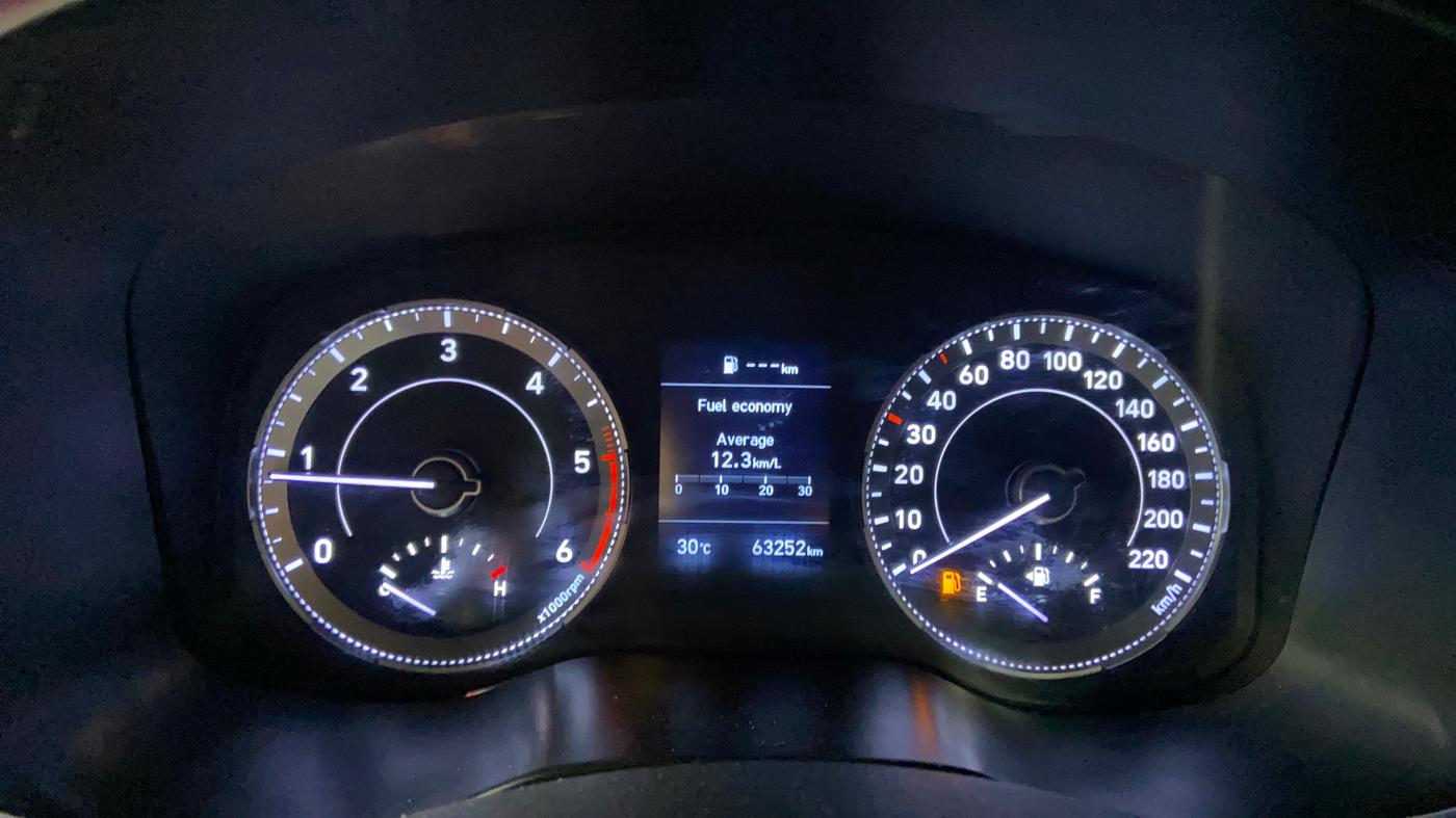 2021 Hyundai VENUE SX 1.5 (O) EXECUTIVE CRDI, Diesel, Manual, 63,235 km, Odometer Image
