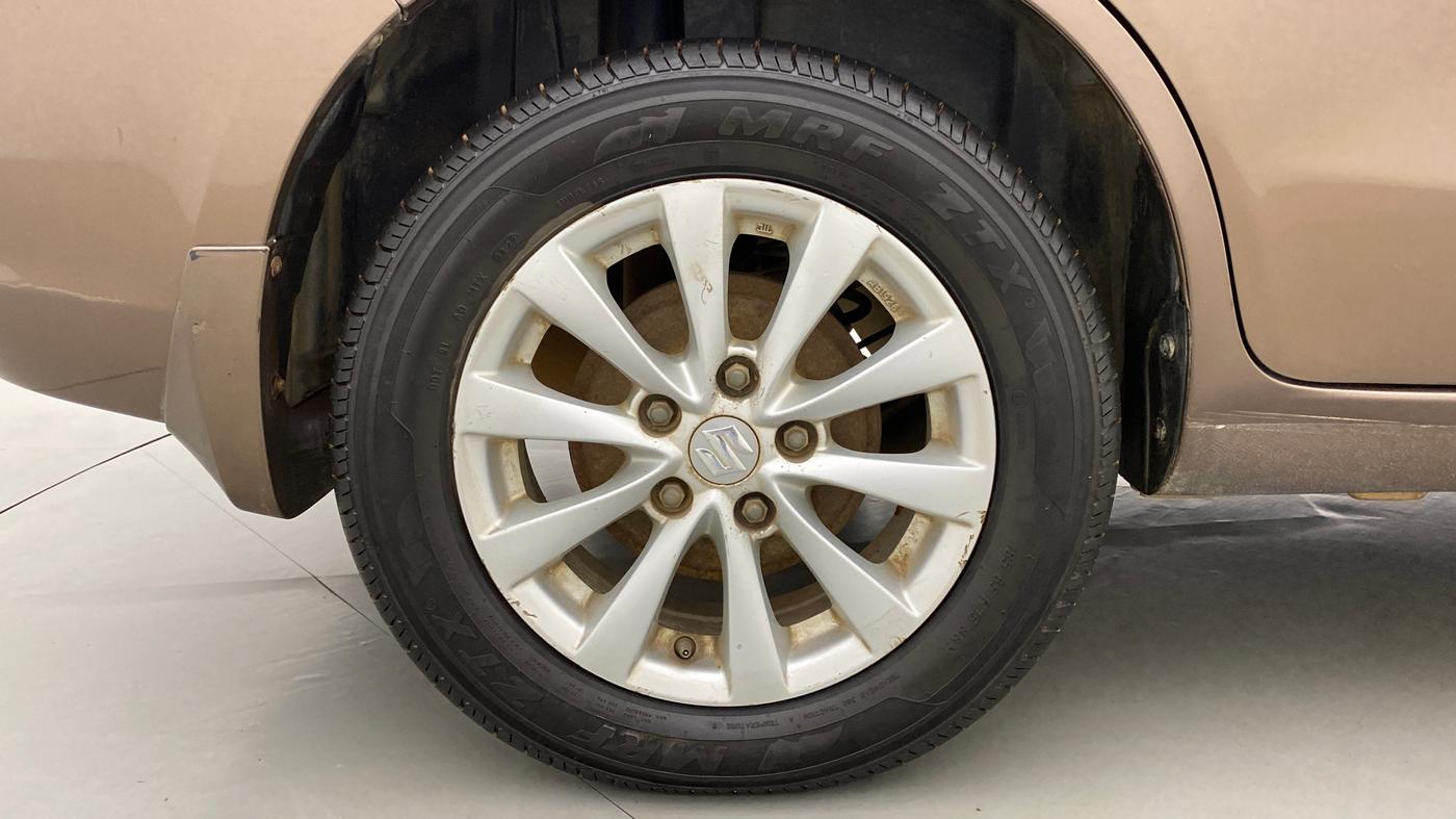 2013 Maruti Ertiga ZXI, Petrol, Manual, 1,05,946 km, Right Rear Wheel