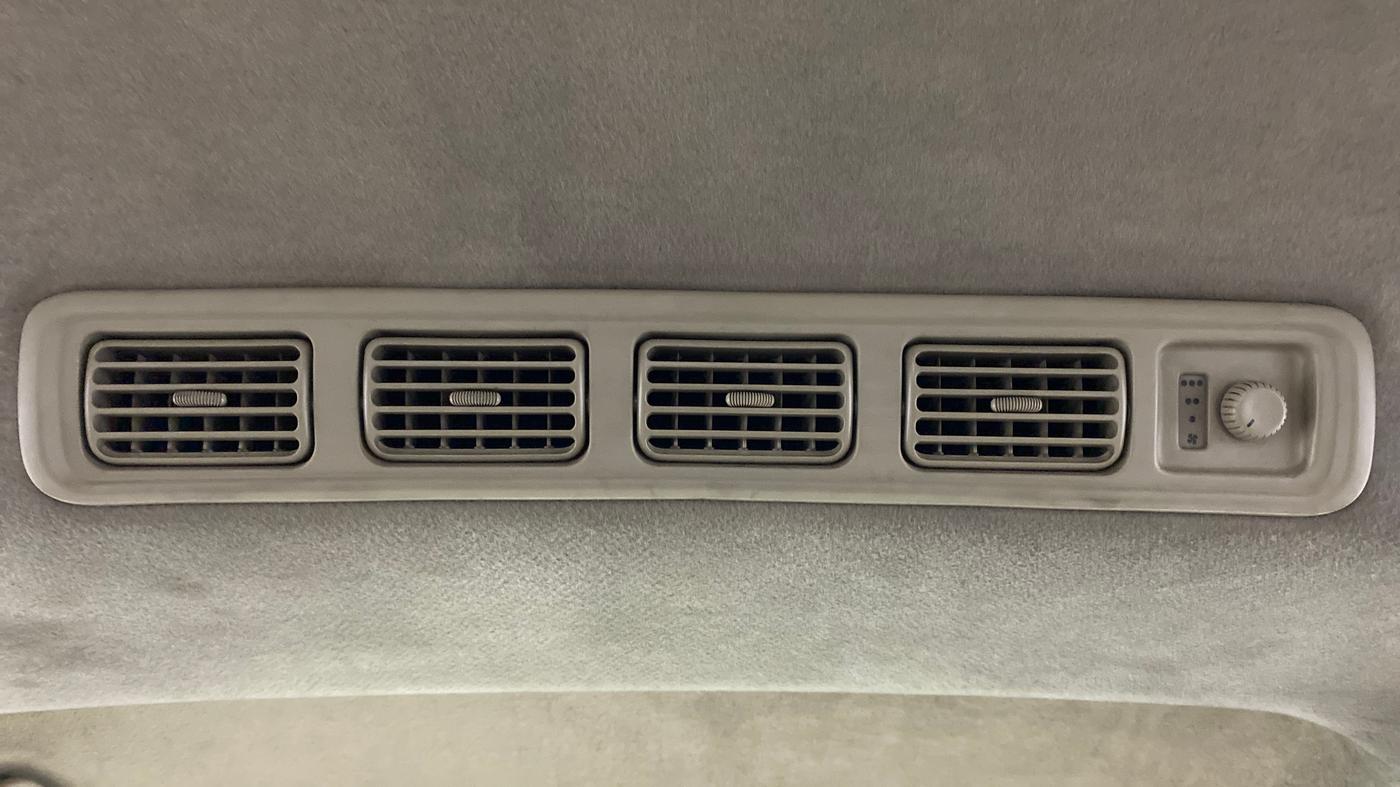2013 Maruti Ertiga ZXI, Petrol, Manual, 1,05,946 km, Rear AC Vents