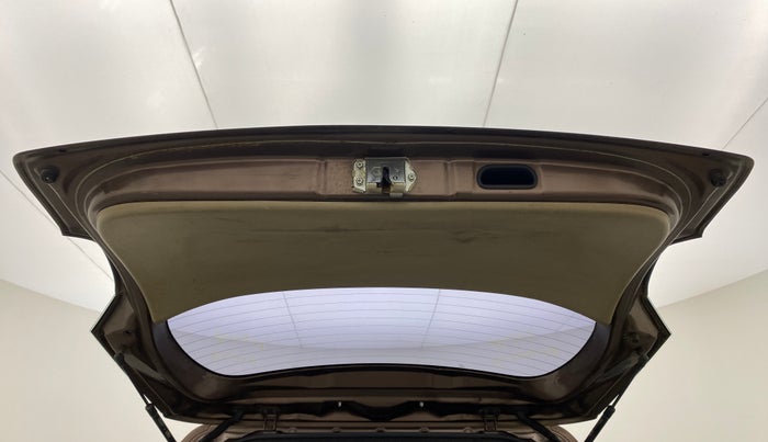 2013 Maruti Ertiga ZXI, Petrol, Manual, 1,05,946 km, Boot Door Open