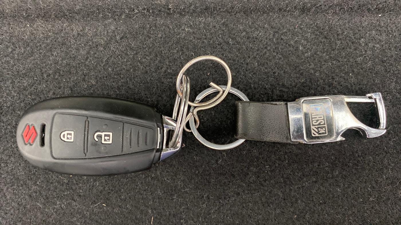 2018 Maruti Vitara Brezza ZDI+ DUAL TONE AMT, Diesel, Automatic, 53,283 km, Key Close Up