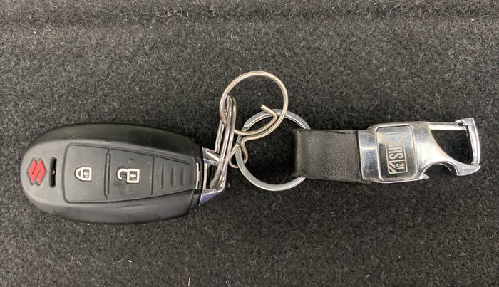 2018 Maruti Vitara Brezza ZDI+ DUAL TONE AMT, Diesel, Automatic, 53,283 km, Key Close Up