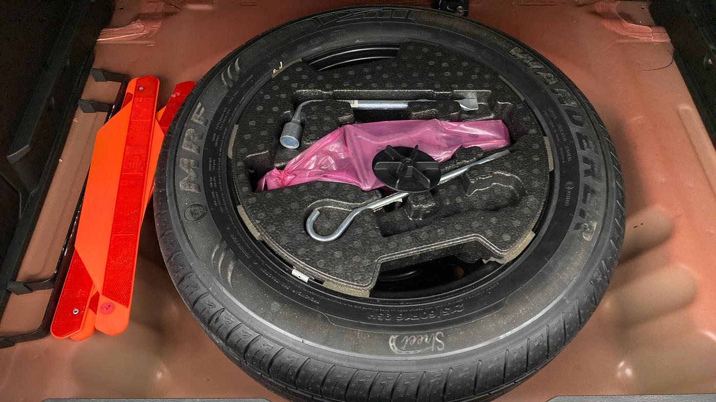 2018 Maruti Vitara Brezza ZDI+ DUAL TONE AMT, Diesel, Automatic, 53,283 km, Spare Tyre