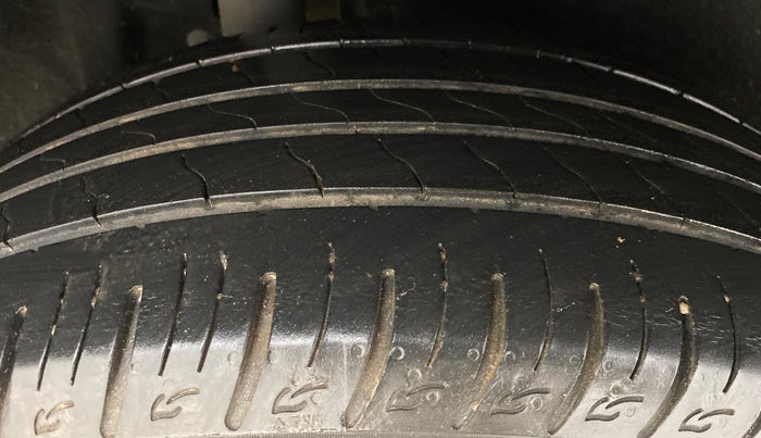 2018 Maruti Vitara Brezza ZDI+ DUAL TONE AMT, Diesel, Automatic, 53,283 km, Right Rear Tyre Tread