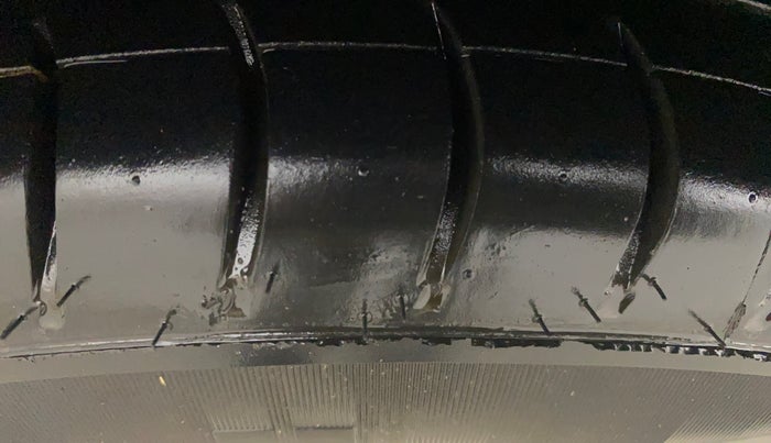 2022 Hyundai NEW SANTRO SPORTZ EXECUTIVE MT CNG, CNG, Manual, 51,635 km, Left Front Tyre Tread