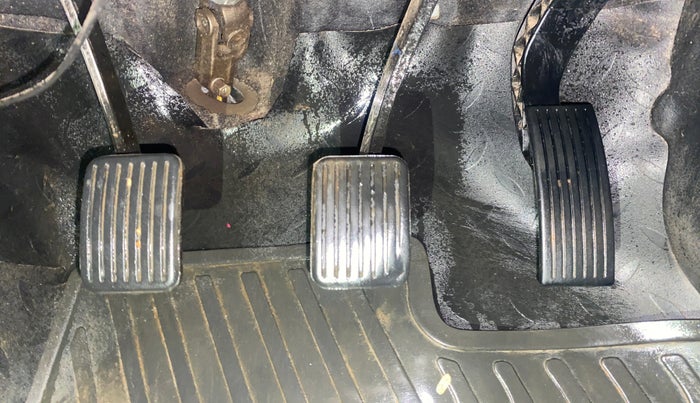 2022 Hyundai NEW SANTRO SPORTZ EXECUTIVE MT CNG, CNG, Manual, 51,635 km, Pedals