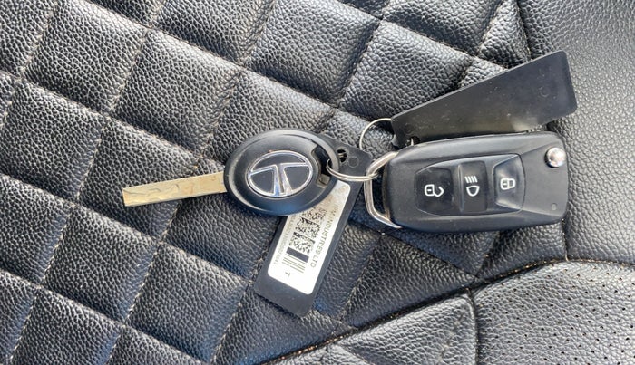 2020 Tata Tiago XT PETROL, Petrol, Manual, 22,192 km, Key Close Up