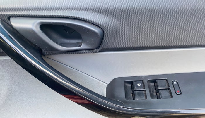 2020 Tata Tiago XT PETROL, Petrol, Manual, 22,192 km, Driver Side Door Panels Control
