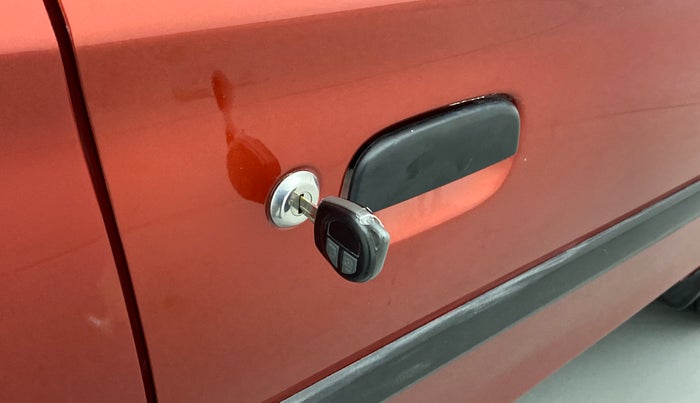 2017 Maruti Alto 800 VXI, Petrol, Manual, 79,024 km, Lock system - Mechanical key minor damage
