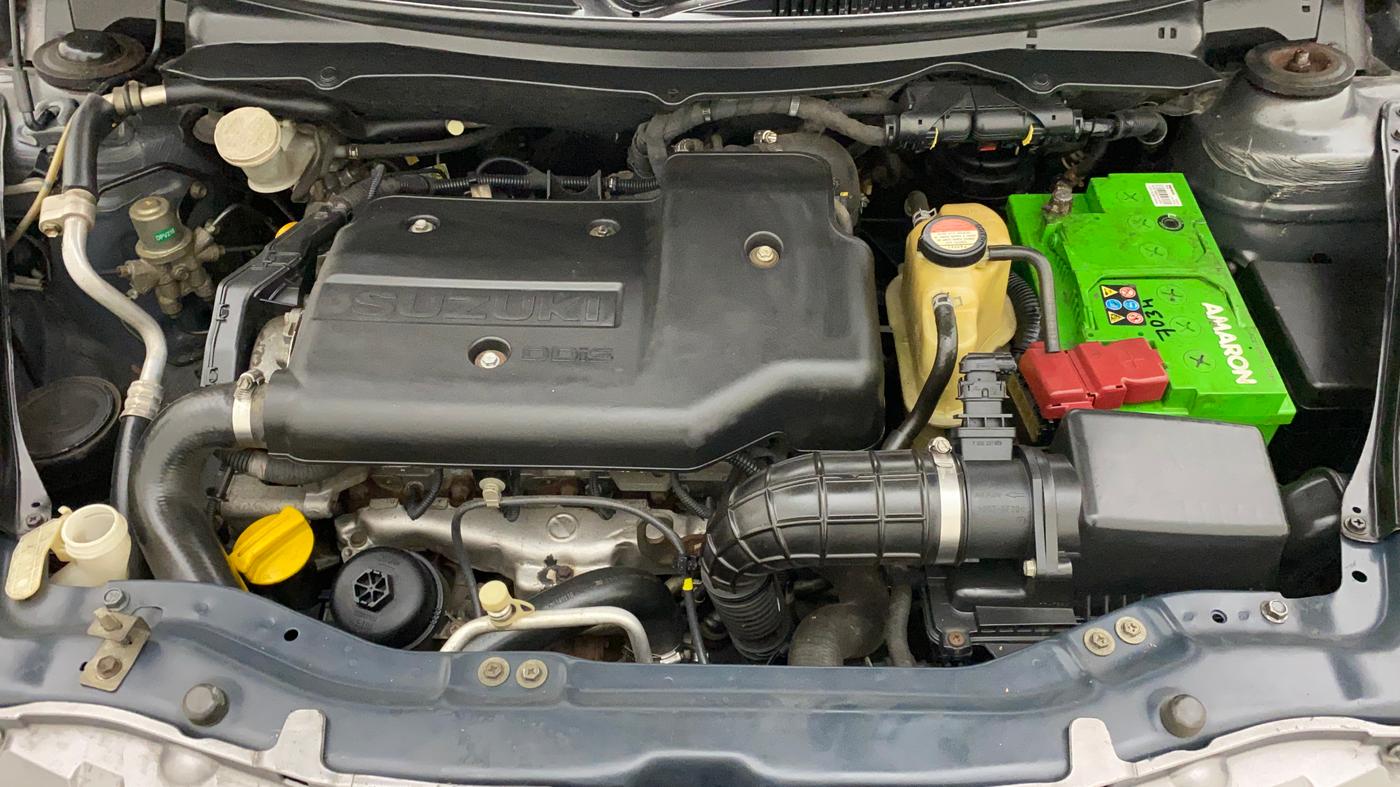 2013 Maruti Swift VDI, Diesel, Manual, 96,607 km, Open Bonet