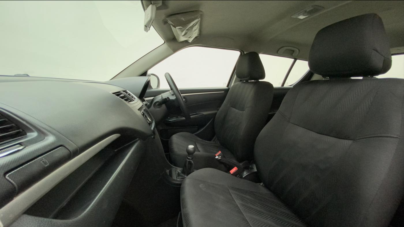 2013 Maruti Swift VDI, Diesel, Manual, 96,607 km, Right Side Front Door Cabin